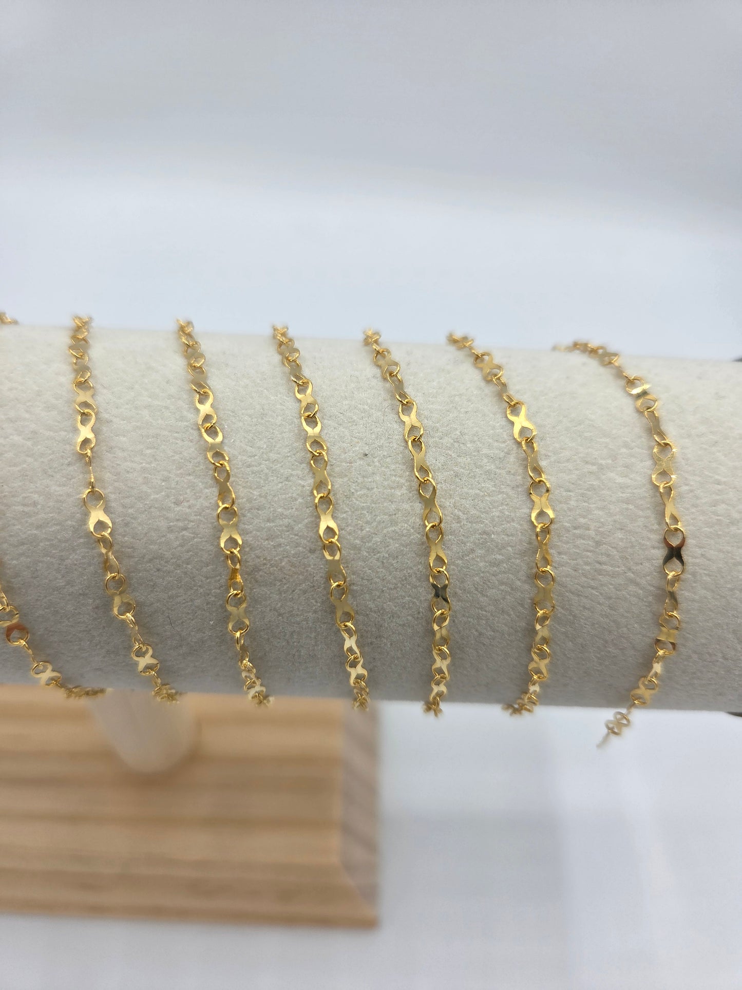 Figure 8 Link Chain 14kt Filled Gold Permanent Jewellery - UK Supplier