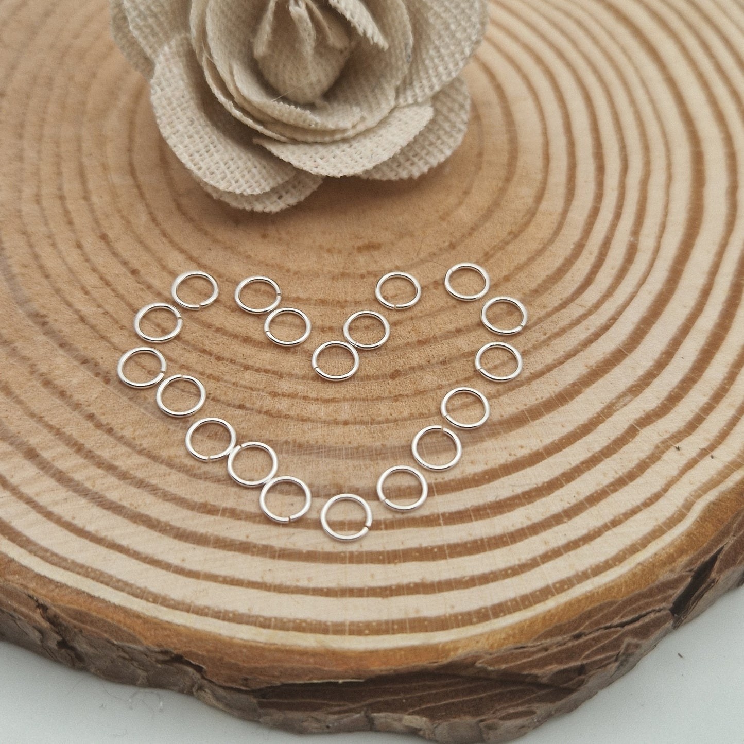 925 sterling silver jump rings for permanent jewellery, durable and tarnish-resistant findings for chain linking and clasps.Permanent Jewellery Supplies 14kt Gold Filled & Sterling Silver, Charms Chains & Connectors. Great for all Permanent Jewellery Artists
