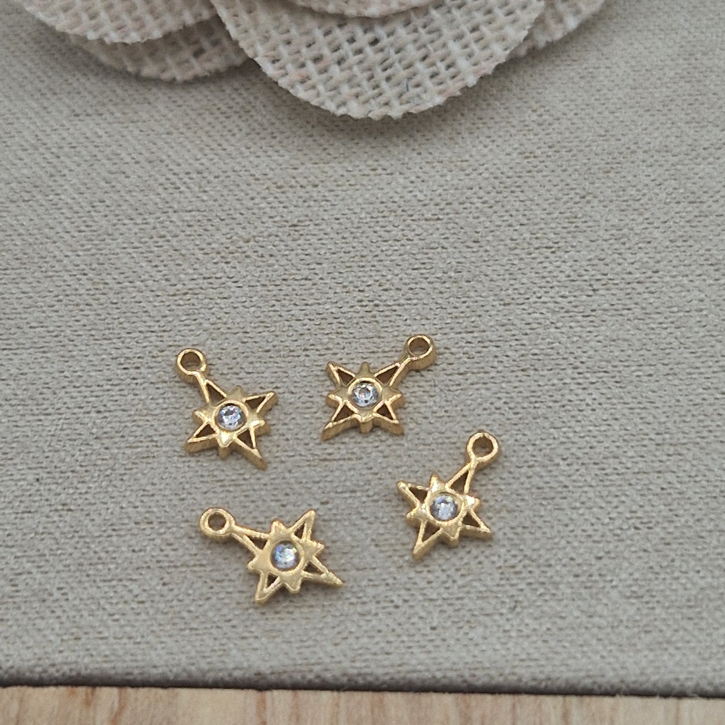 Permanent Jewellery Supplies 14kt Gold Filled & Sterling Silver, Charms Chains & Connectors. Great for all Permanent Jewellery Artists, Uk Supplier
